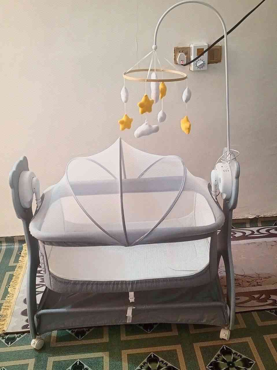 كاروك للبيع كلش جديد استعمال قليل مابي اي ضرر 
مواصفاته 
هزاز ع كهرباء بي 3درجات سرعه
وبي توقيت لهزاز 
موسيقى بلضافه ربط ع بلتوث
وضوه 
وناموسيه
سعره 95بي مجال بسيط


**إذا كنت صاحب هذا الإعلان وتريد حذفه لأي سبب، رجاءا أرسل رسالة إلى الدعم الفني**