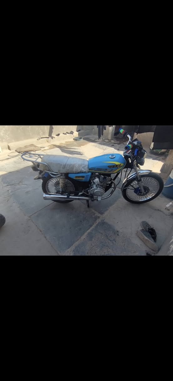 سلام عليكم دراجه موديل 2023 وراق صوليه *********** سعر ٥٠٠ وبي مجال
