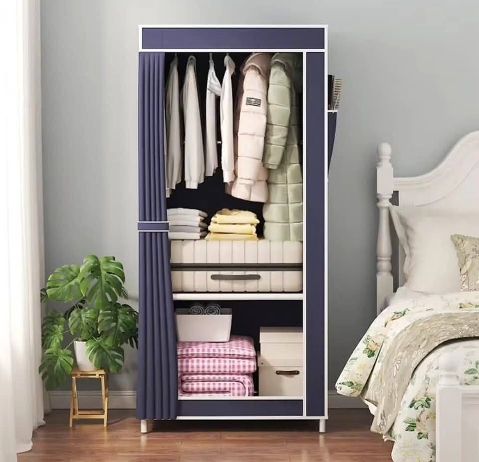 #المنتج_نفس_الصورة_طبق_الاصل
متوفر باللون الجوزي والرصاصي ماروني اسود نيلي 

كنتور قماش 
هيكل معدني متين
مغلف بقماش كتان
بداخلة ثلاث مجرات

ارتفاع 146
عرض 56

السعر 18000


**إذا كنت صاحب هذا الإعلان وتريد حذفه لأي سبب، رجاءا أرسل رسالة إلى الدعم الفني**