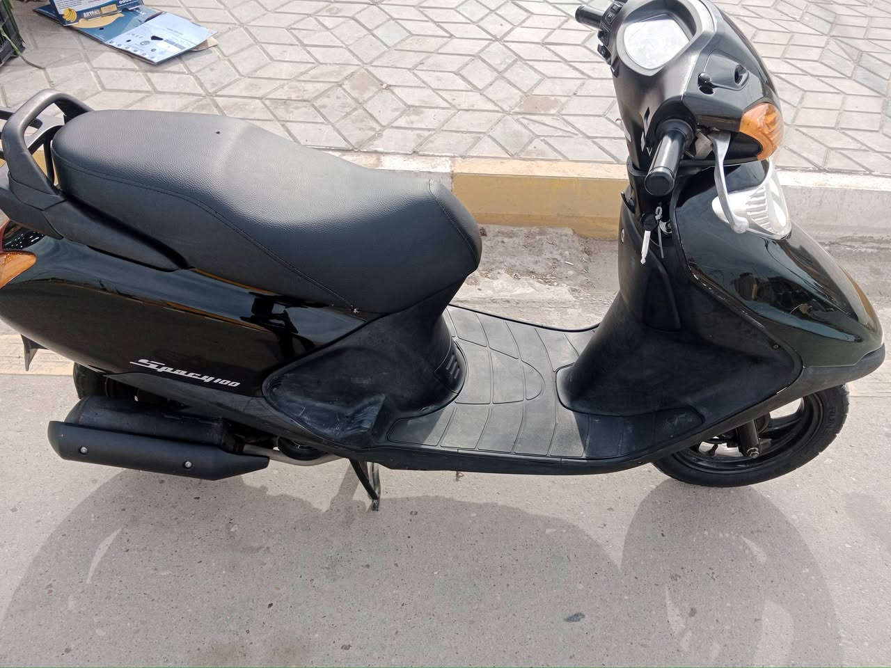 سبيسي ياباني للبيع دراجة جديدة مال رمبة صار 4 أيام من نازلة مكفوله كفرات اصلية خمس اختام كله اصلي كفالة عامة شراي الاتصال على الرقم: 
***********
