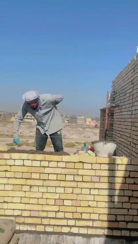 علي للبناء والترميم
عرض تسليم مفتاح 🔑 حسب المواصفات 

العمل بغداد فقط 

العمل انقد فقط لانتعامل بنظام قسط 

عرض الهيكل 190الف
عرض تسليم الهيكل عمل فقط 60الف 
مواصفات بناء باعلى المعايير

1.فرش الأرض بطبقة الجلمود فرش الأرض بطبقة سبيس وحدلها لضمان استقرار التربة

2.فرش نايلون زارعي ثقيل لحماية الآساسات

3.تنفيد مجاري داخل الرفت بمواد عالية الجمودة امل الشريف 

4.تسليح الرفت بحديد F.F مفحوص مختبريا فقا لمواصفات دقيقة 

5.صب الرفت باستخدام كونكريت من نوع  c35 لضمان قوة متانة الخرسانة 

6.اعداد بادلو بارتفاع 15سم لتعزيز الاساسات

7.بناء الجدران باستخدام طابوق النهروان مع رمل مفحوص مختبريا تحت اشراف كادر مهني مختص

8.تنفيذ شبكة انابيب للسبالت والساحبات لضمان التهوية الحديثة

9.ارتفاع السقف الاول 3.30حيث يكون ارتفاع الطابوق3متر ورباط كونكريت 30سم لكل جدران الطابق وارتفاع بقية الطوابق3.10م

10صب السقف الأولبخباطة مركزية بمواصفات متقدمة

11.هذه المواصفاتتشمل كال طابق من البناء لضامن افضل جودة وأعلى المعايير. 
__________________

آشراف متكامل من قبل ذوي خبرة عالية

لتصميم وتنفيذ منزلك تواصل معنا الان

الاتصال على الهاتف
***********
متوفر واتساب

