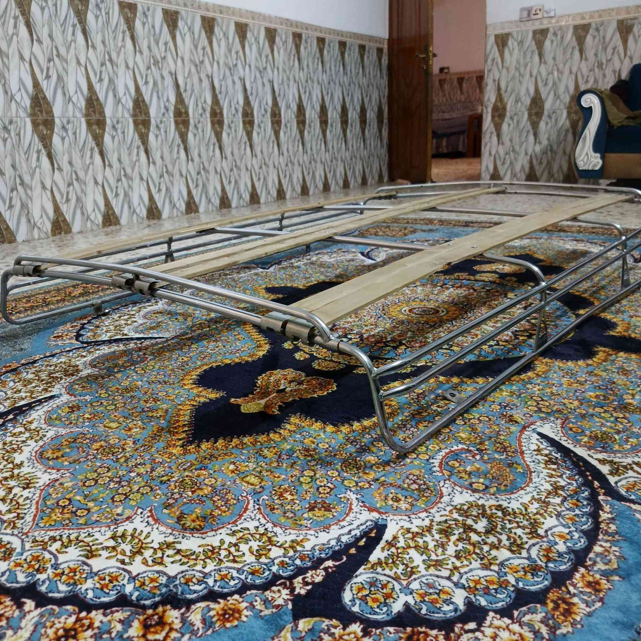 سلام عليكم سيبايه البيع نضافه ١٠٠_١٠٠قطرت زنجار مابيهه السعر ميه وخمسة وعشرين وبيهه مجال عنوان مدينه الصدر ***********
