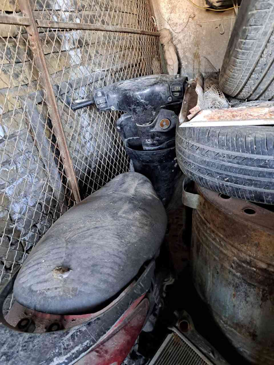 سلام عليكم عندي دراجتين سكنس وبريز طافيات ابيعهن كوم حديد سعر قيم بل يرضي الله مكاني بغداد مدينه الصدر شراي يتصل ***********
