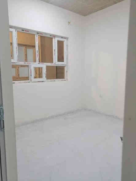 للأيجار... 
مشتمل جديد بناء حديث مساحة ١٥٠م طابق ثاني يتكون من غرفتين نوم كبيرة ومجموعة صحية واستقبال وهول ومطبخ ومناور داخلية وبالكون ودرج خارجي معزول مجهز بسخان ماء وتانكي كبير... يقع في القادسية حي الجامعة على شارع الغابة الرئيسي قرب مستشفى صلاح الدين ومول الاسرة وقاعة أفين... سعر الايجار فقط ٢٥٠ الف دينار قفل
للمعلومات الاتصال على الواتس اب الرقم ***********
