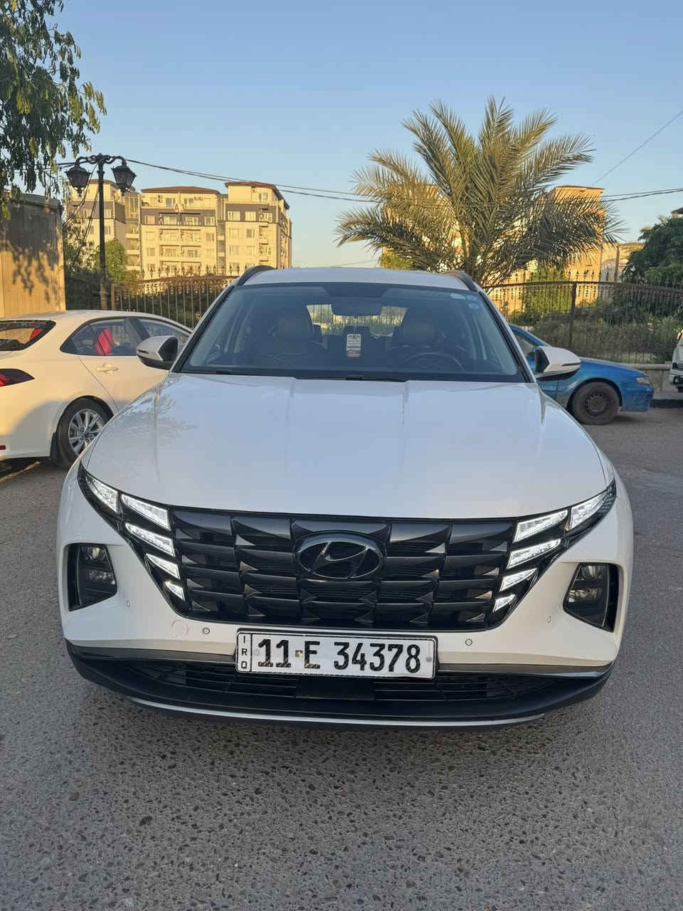السلام عليكم 
هاي توسان 2024 خليجي بلاش⚪️
179$ وبيها مجال بسيط هم
بيها صبغ بسبب طخه بسيطه جدا
بين جاملغ ولبنيد وبدون ايرباك ولا دواخل
وبيها بارد قليل
الموصفات فول للاخير عدا فتحه
بصمه وسايد بريك بصمه
بردات خلفيه كشنات تدفئه 
داخل حمصي وكشنات كهرباء
مودات قياده وشاشه ديجتل
هواي موصفات بيها
محرك 2000 دوش
مكانها بغداد البياع
***********
بي وتساب
