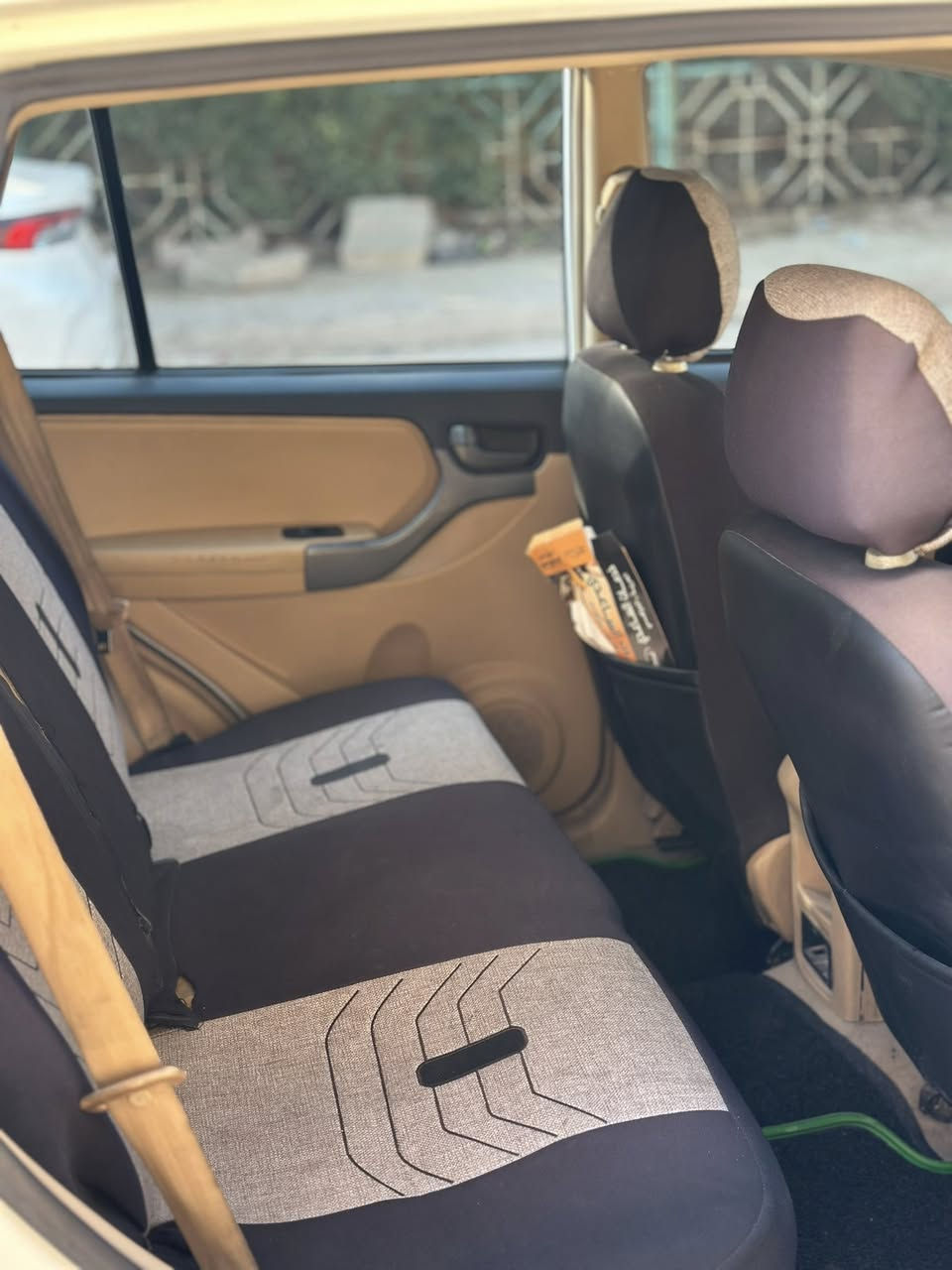 السلام عليكم
(بيع مستعجل) 
سيارة تيكو 2014 
كير ميكانيكي
رقم بغداد
ماشيه 116 الف
الضرر جاملغ وباب صفحة السائق
كير محرك مكفول 
مكان السيارة بغداد الحرية السعر 61ورقة وبيه مجال
الاستفسار ***********
