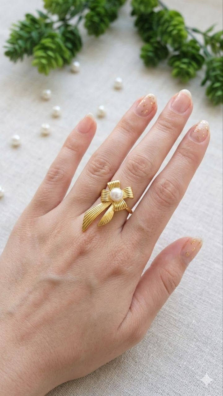 خواتم بينتريست ✨💍
الدرزن 12 قطعة
سعر الدرزن 24 ألف 💰
 التجهيز حسب اختياركم 📦✨
توصيل 5 الاف 
للحجز مراسله الصفحه او واتساب 
*********** 
***********

