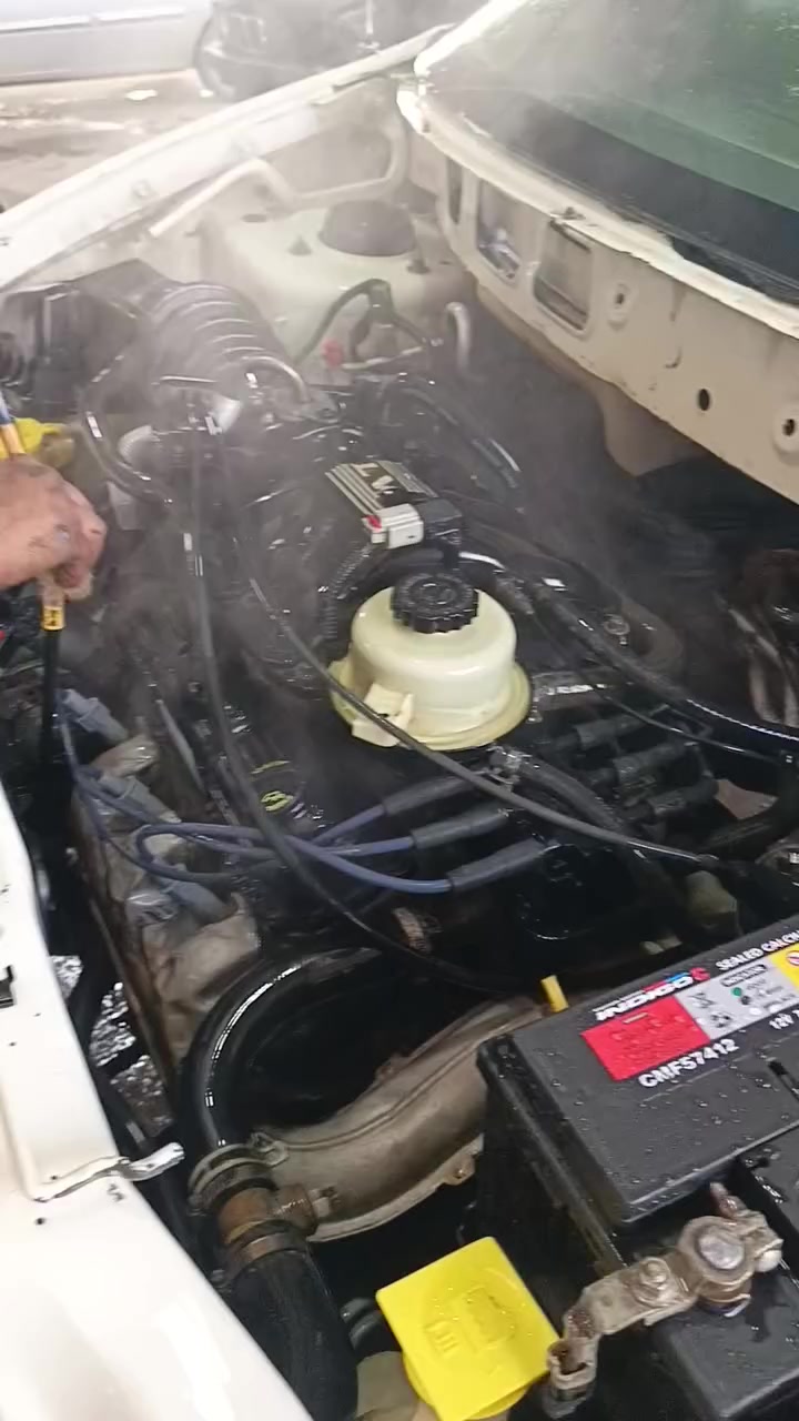 العنوان ساحة عدن خلف معمل الطحين
***********  ***********
