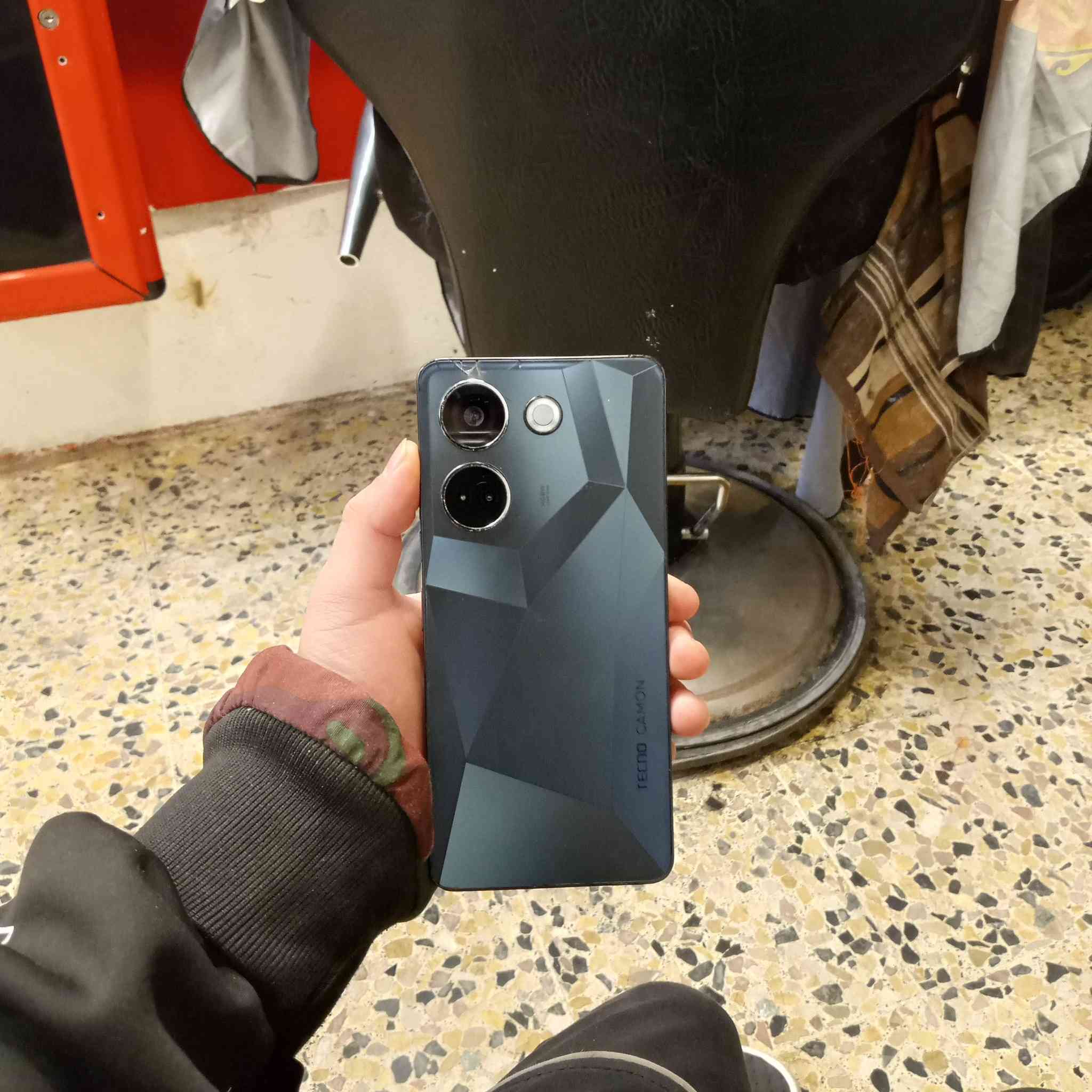 كامون 20 برو
ذاكره 256
رام8+8=16
مكسور الضهر كسر صغير فوك الكامره
ول شاشه كسر صغيىر جوه يتبدل كلاس اب 15
ببجي ٦٠ فريم  + يدعم جيروسكوب
بطاربه5000 بي خلل بل شحن لمن تخلي يشحن طبيعي و سريع بس ما ينطي علامت شحن سمكرت شغال كلو شغال
❕السعر 100 تواصل خاص رقمي لتوصل *********** ❕
