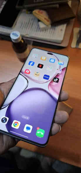 هونر اكس ٩سي الحديث ذاكرة ٢٥٦ الجهاز بي فطور بلضهر وعواج بلشاصي بسيط فقط الباقي مكفول كلة شغال طبيعي بدون ملحقات مكاني مدينة الصدر 
السعر ٢٢٥الف *********** بغداد
