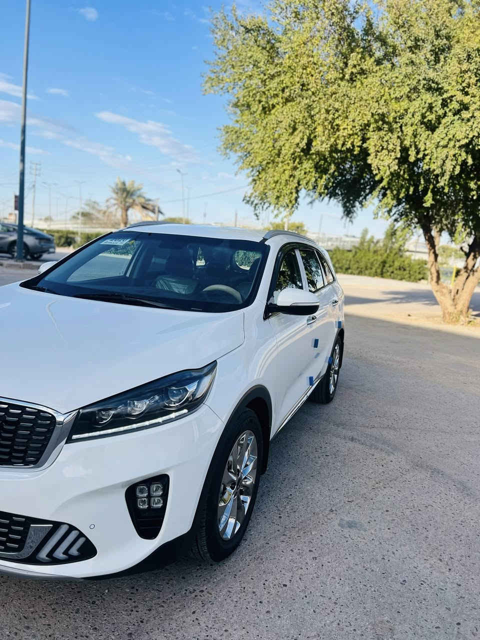 سلام عليكم حبايب
سورنتو موديل 2020خليجي 
السياره على وضع الشركه جديده جداً
كفاله عامه عده شخط زغير كلش

المواصفات:
1-ماشيه62 حقيقي
2-شحن لاسلكي
3-شاشه كار بلي
4-كراسي كهرباء
5-جنطه كهرباء
6-كراسي جلد بلادي
7-بصمه عدد2
8-تبريد3 قطع 
9-محرك3500 |6V
10-كامره دواره بلاديه
11- كتلوكات الشركه بيها
12-ارقام جديده وهزه جديده
13- السياره بأسمي تحويل مباشر
14-حساس امامي خلفي
15ويل كب عدد5 حجم الكبير
السعر273وبيها مجال بصيط
__________________________________________
مكان السياره نجف مقابل باب الخروج مال كراج بغداد
‏رقم الموبايل***********
‏آسيا بس واتساب***********
