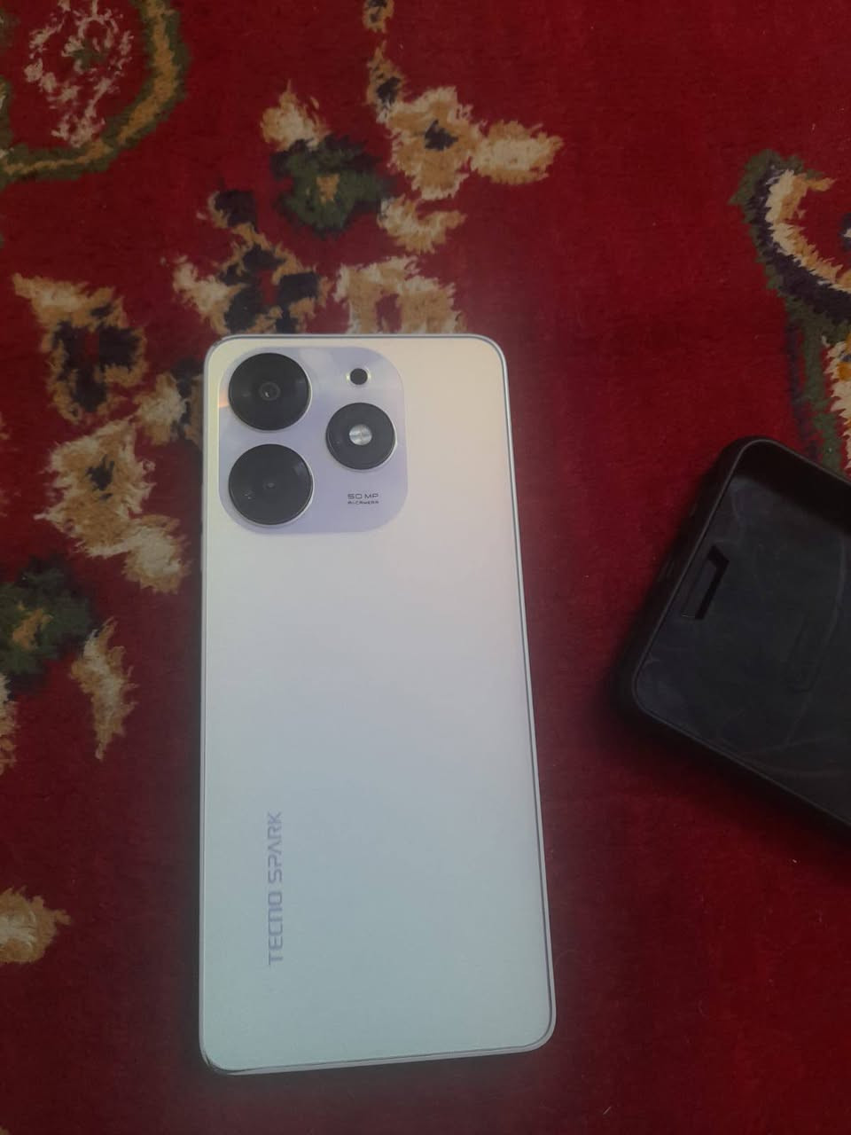 سلام عليكم 
 جهاز البيع  
ذاكره 128
العشوائية ثمانيه ويه المجموع 16
الجهاز نضيف
سعره 120 
مكاني بغداد البياع


**إذا كنت صاحب هذا الإعلان وتريد حذفه لأي سبب، رجاءا أرسل رسالة إلى الدعم الفني**