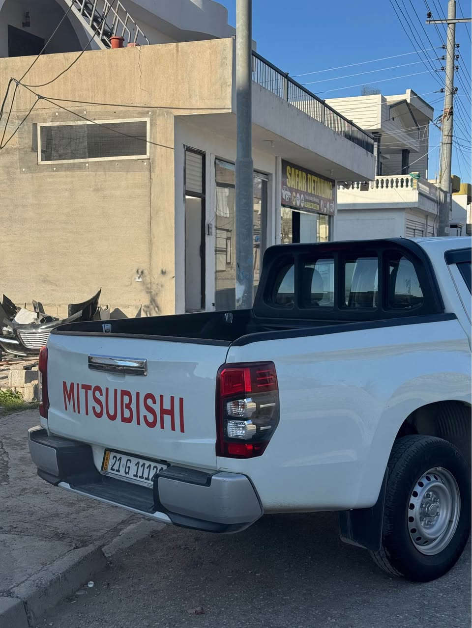 مستەربۆشی L200 مۆدیل 2020 
123 هەزار کیلۆمەتر ڕۆیشتووە 
هیچ مەسرەفێکی تێدانیە 
نموونە لە جوانی و پاکی 
هەموو گیانی بەشەرت 

گێر و مەکیەنەی بەشەرت 
هیچ کێشەیەکی تێدا نییە 

ژمارەی *********** بشدار, السليمانية
