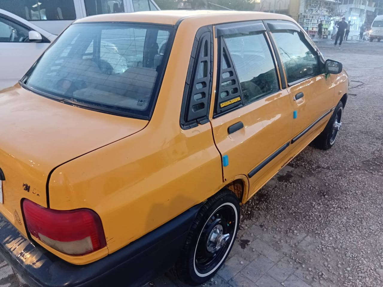 السلام عليكم سايبة موديل 2012 محرك جديد سياره جاهزة رقم بغداد السعر 27 وبيهه مجال حك الجية مكاني كربلاء ‏‪***********‬‏
