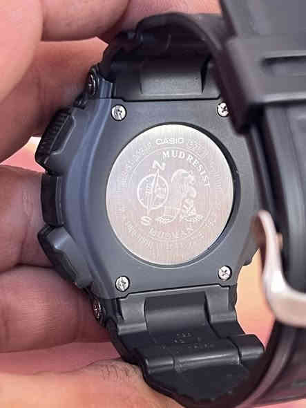 كاسيو جي شووك مودمان تايلندي اصلي مال باله نظافه 100‎%‎ قطر الساعه 50 السعر 90 بغداد يوجد توصيل ***********
