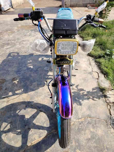 سلام عليكم للبيع دراجه موديل ٢١ دراجه حلو حيل متعوب عليها من البيت للمحل دراجه احله من الصوره سعر ٤٥٠ وبيها مجال  مكاني الضلوعيه رقم /***********
