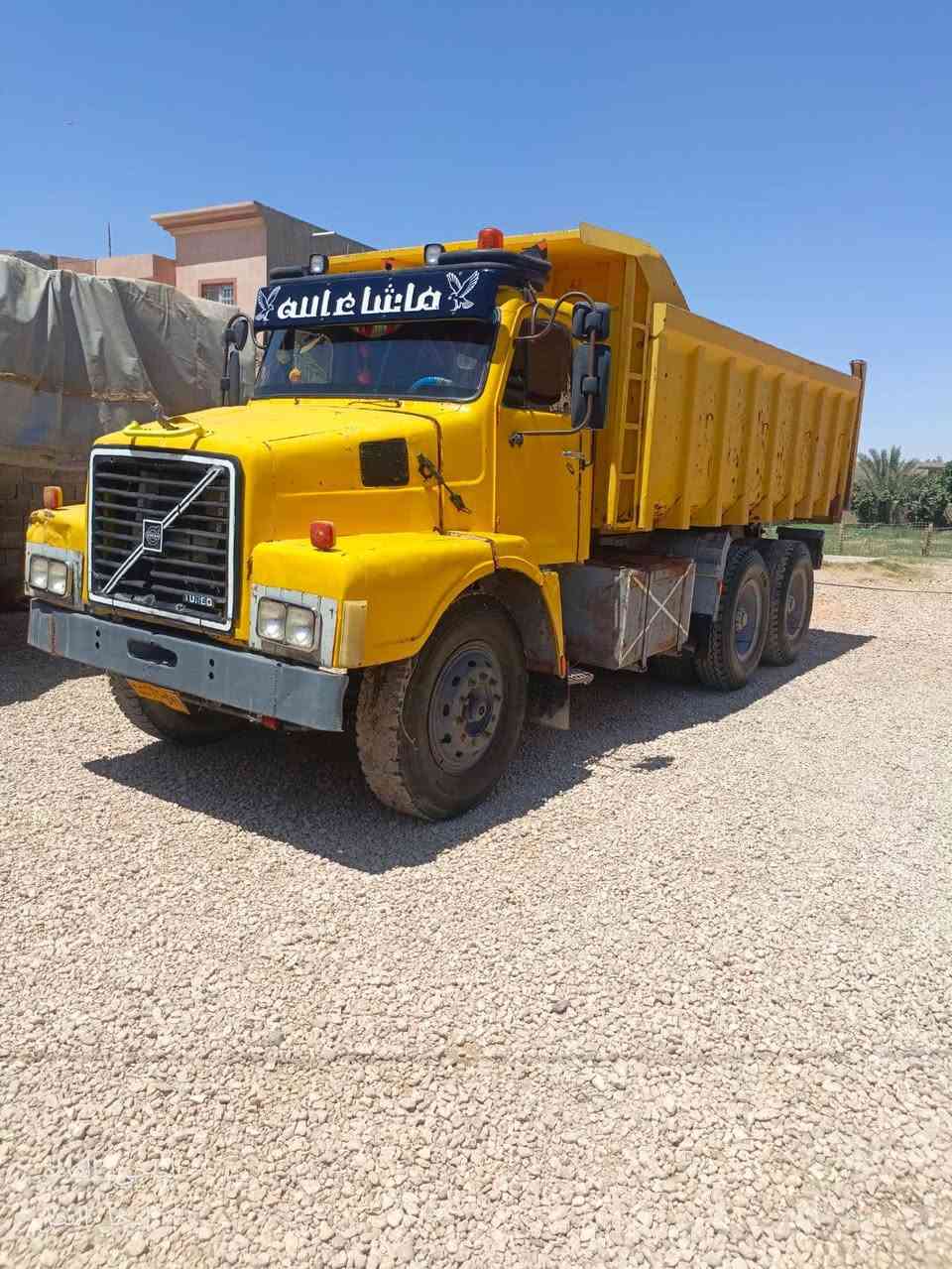 فولفو للبيع جاهزه لشغل سنويه ل28 موديل 81 مصفره كامل تبريد شغال محرك مجفت جديد الانتصال *********** المكان الانبار قضاء القائم
