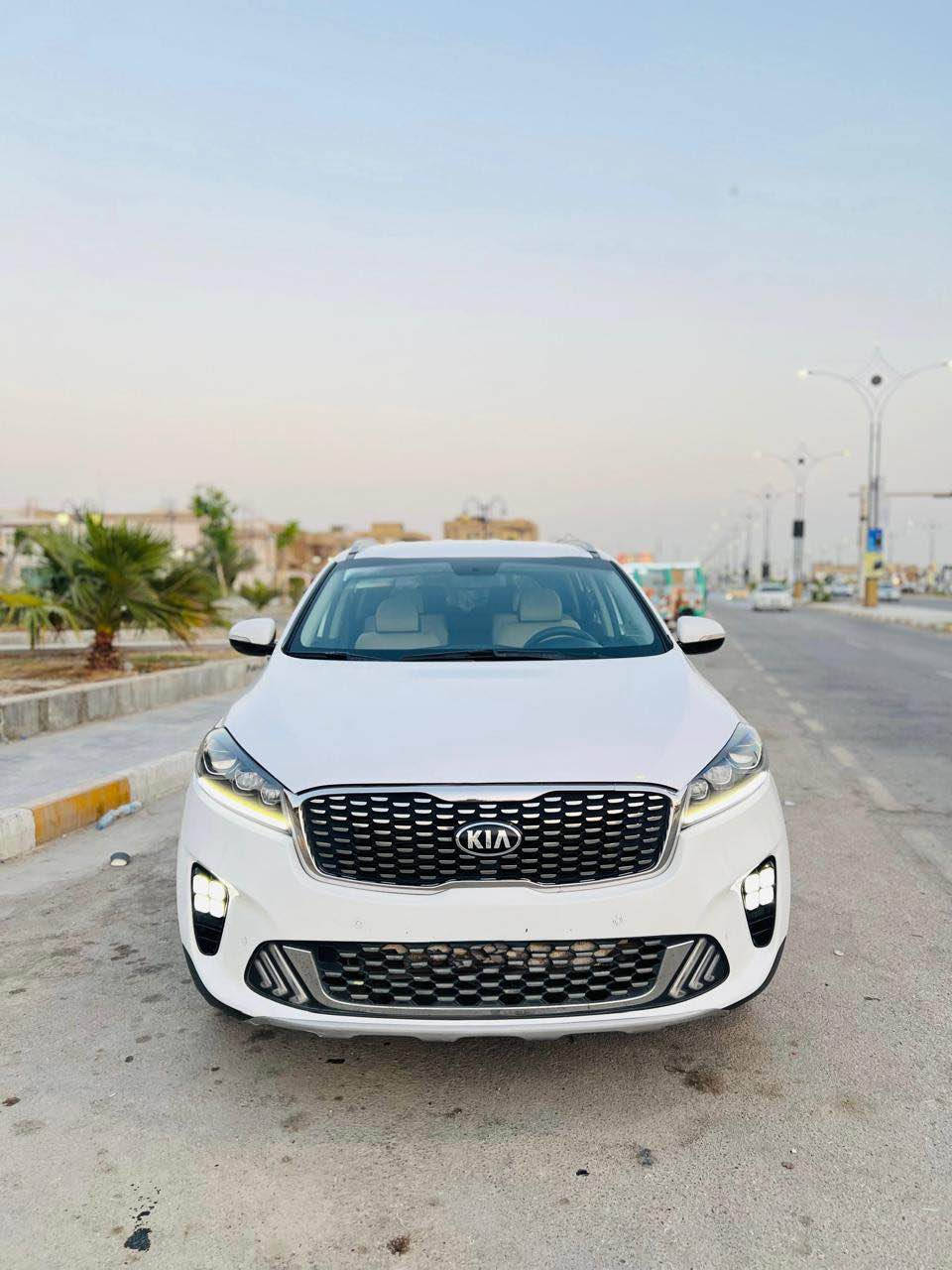 للبيع سورنتو 2018 شكل 2020
حره رقم ذي قار باسمي مداور ثاني يوم حادثه ثلاث قطع تبديل وبيه صبغ قطعتين 
ماشيه 70الف
محرك 6 سلندر 3500  تبريد ثلج حداديه مال زيرو سياره خير من الله نص فول شاشه اندرويد سبعه راكب دواخل لونين 
المكان الناصريه مركز 
السعر 177وبيه مجال
للاستفسار
 *********** ناصرية, ذي قار
