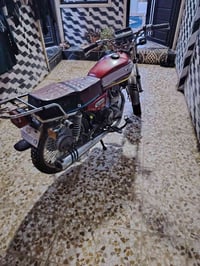 ماطور للبيع مكينه يعوزو كم شفت مكسور ما يشتغل الماطور السعر 200 الف 07...