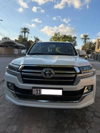 للبيع تویوتا لاندکروز  رقم بغداد GXR بريم .   موديل 2019   محرك 6 سلند...