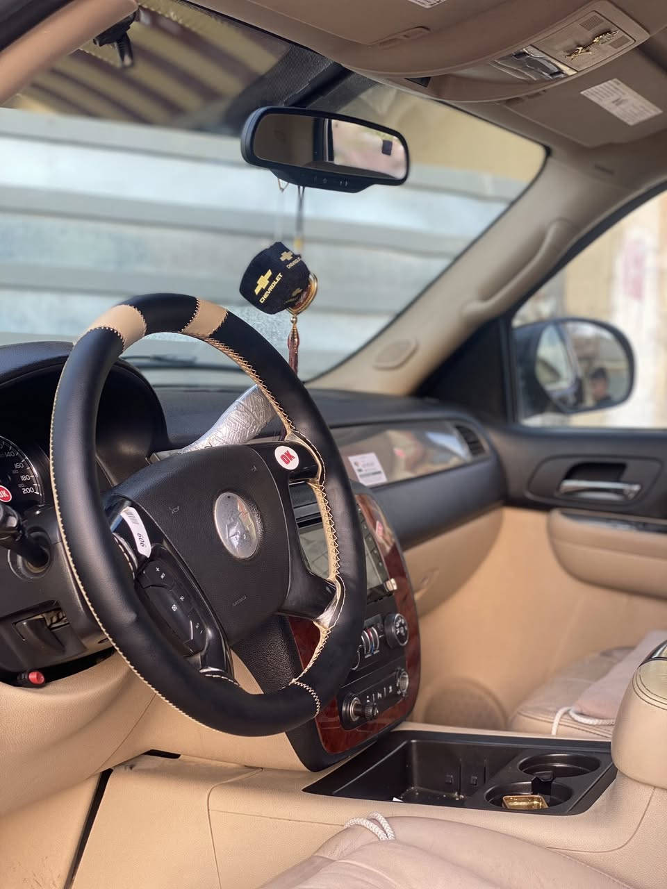 تاهو ٢٠٠٩LTفول موا سه فات ساخ كودكراوه قرجي نييه لوك لوكه شاشه رادار جلد سي ريز كوشن تبريد مركزي تايه تازه هه موكياني بشرت سعري ٧٧كلاو مه جال مشتريت ته له فون كه جوابي نامه نادمو مشتريت تلفونكه *********** به جوار ده ورا په مپه لسرساخي شانو سقفي بوياخي نييه پيشو دواي كبسه
