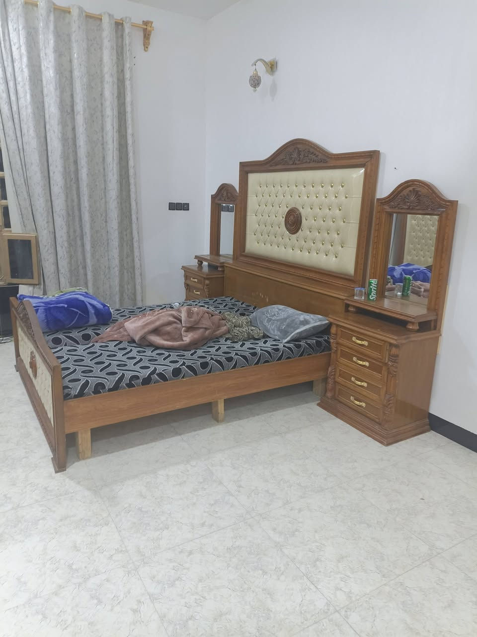 غرفه صاج احطاطه نضيفه كلش ليريدها يتصل ***********
