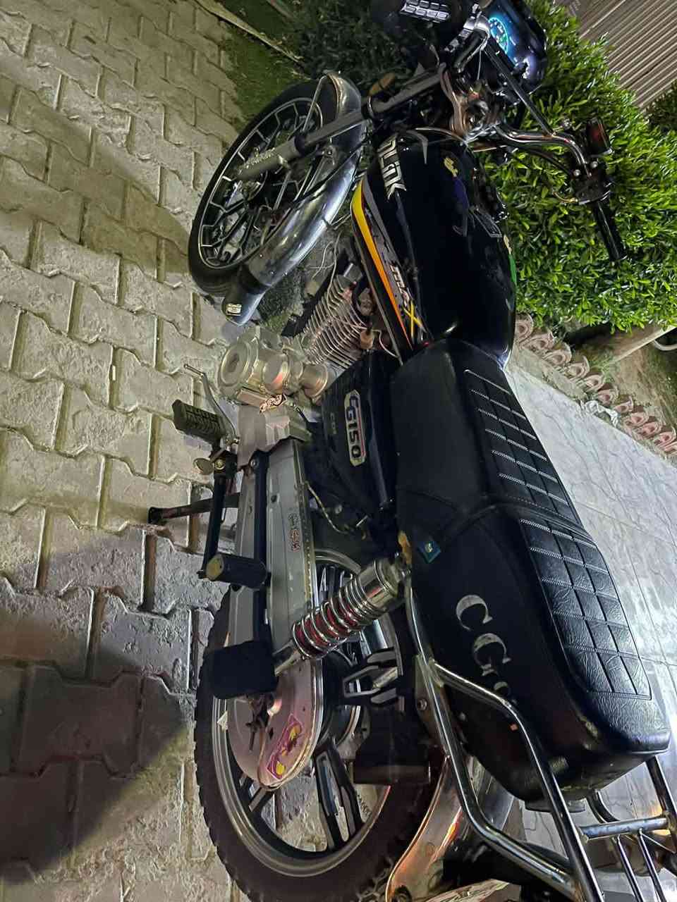 دراجه للبيع موديل 24 سونيك محرك كبس 
600بي مجال قليل


**إذا كنت صاحب هذا الإعلان وتريد حذفه لأي سبب، رجاءا أرسل رسالة إلى الدعم الفني**