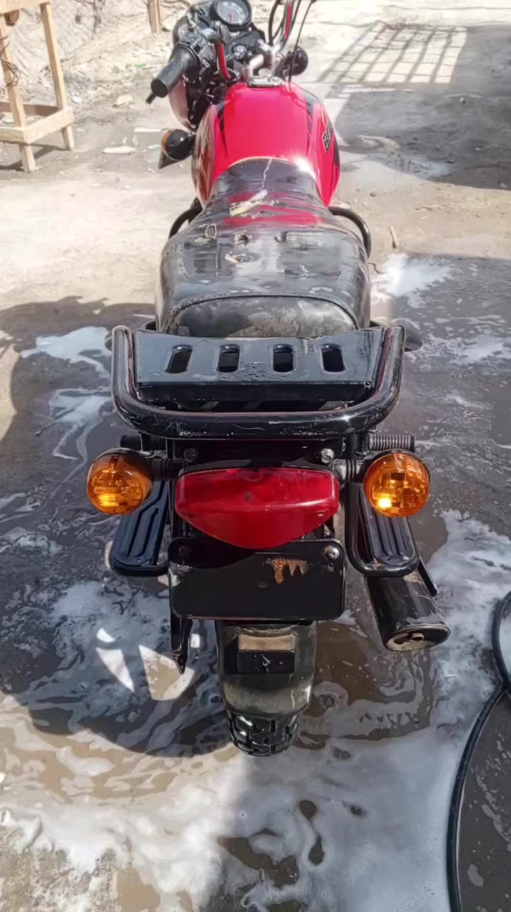 بوكسر موديل 22 للبيع محرك كايم يعني الي يأخذه يخليله محرك دراجه سنويه مرقمه أو الي يحب يشتري غراظ منه هم ابيع تفصيخ عادي مكاني بلحله بابل قيم وخذ بلي يرظي الله موجود ماسنجر


**إذا كنت صاحب هذا الإعلان وتريد حذفه لأي سبب، رجاءا أرسل رسالة إلى الدعم الفني**