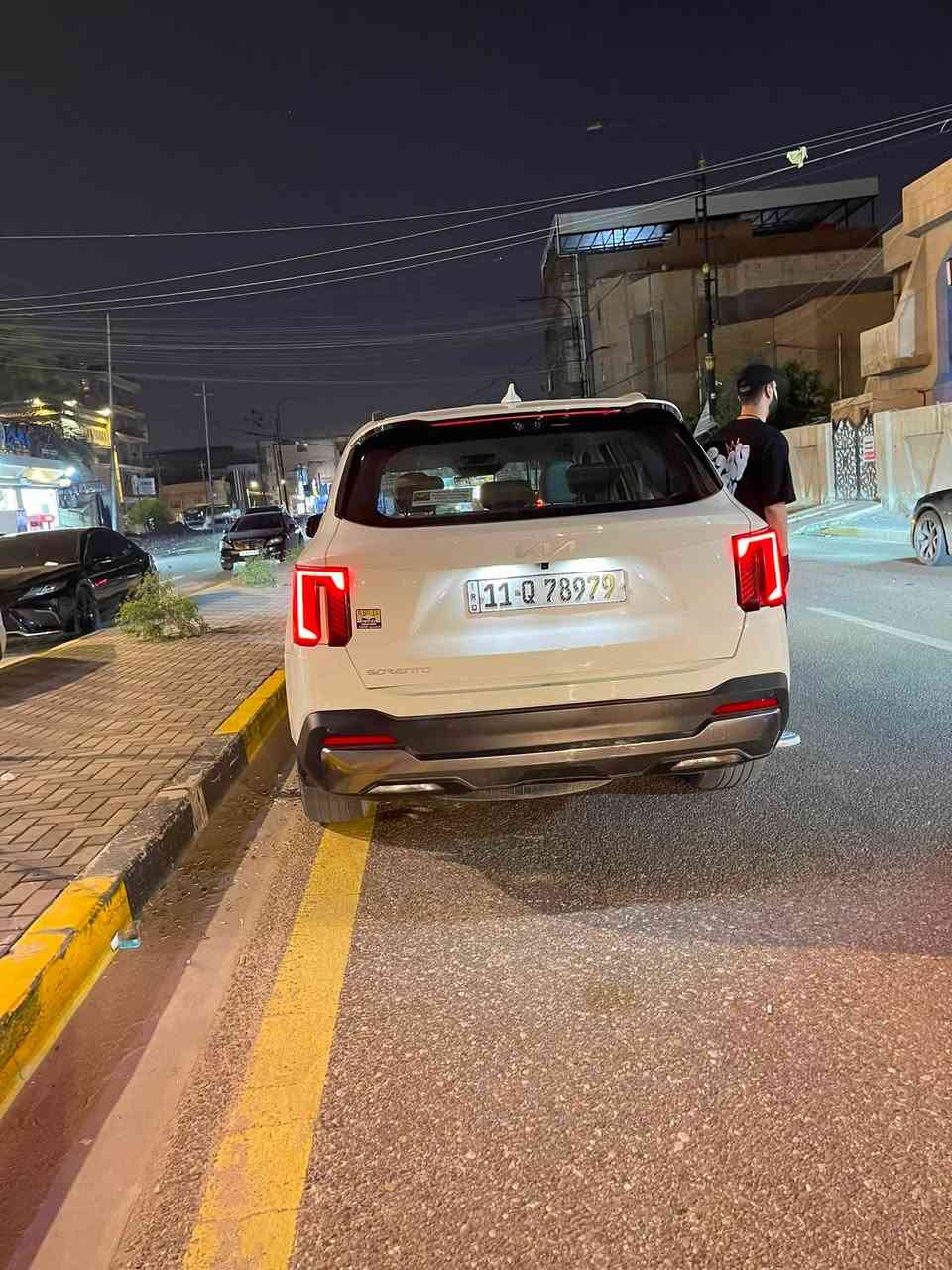 سورنتو ٢٠٢٥ وارد خليجي 
6 سلندر كامرتين ويل ٢٠ ماشيه ٦٣الف وقابل للزيادة 
بيهه ضربة يم البك لايت الخلفي راجع بلادي 
رقم بغداد باسمي السيارة تحويل مباشر رايدهه ب٢٨٥ ورقه 
قفلهه للتواصل واتس ***********
