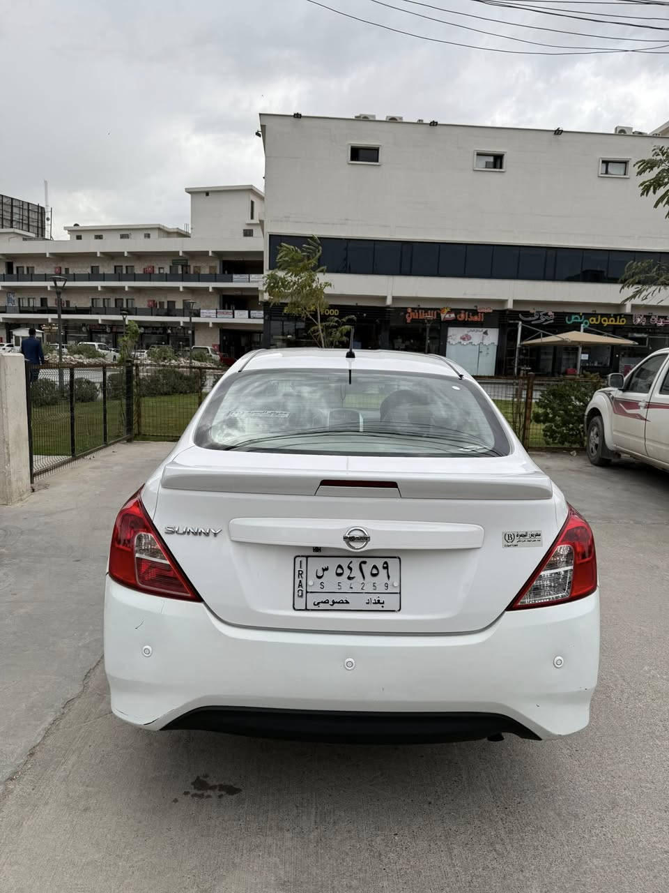 سني نيسان موديل 2023
رقم بغداد 
سيارة جاهزه من كل شي 
مكاني بغداد المنصور ***********
