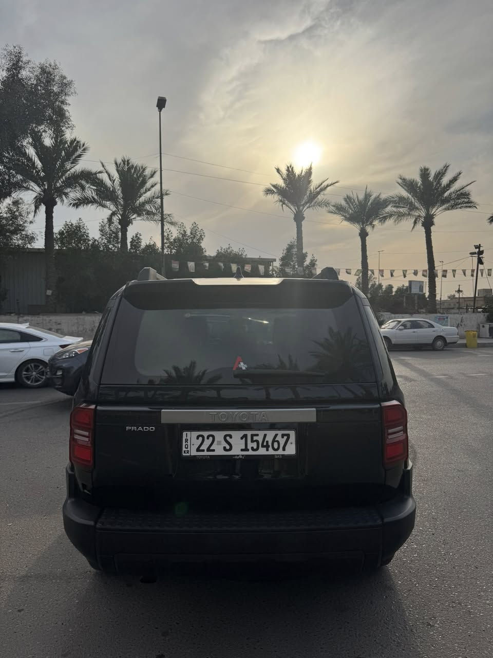 السلام عليكم برادو 25 R0
الموصفات 
حساس خلفي امامي فورويل 
تشغيل عن بعد 
مري شفط
شاشه كاميره 
داخل مخمل 
السياره ماشيه 8000
عليها ppf
سياره ساز داخل الضمان 
السعر 46700$
وبيها مجال بسيط 
مكان السياره شارع فلسطين 
***********
