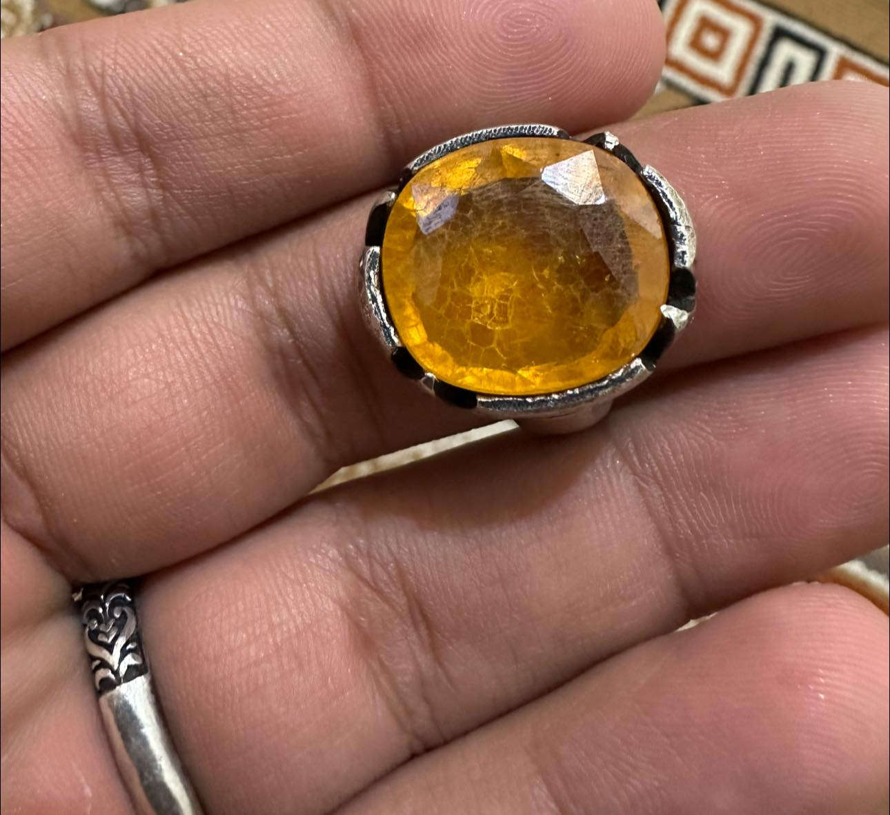 ياقوت أفريقي للبيع ومراوس شعدك دزلي خاص


**إذا كنت صاحب هذا الإعلان وتريد حذفه لأي سبب، رجاءا أرسل رسالة إلى الدعم الفني**