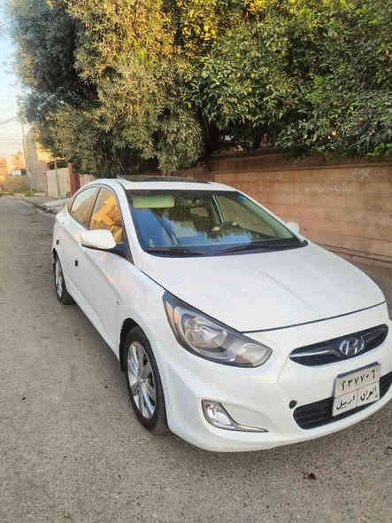 السلام عليكم 
اكسنت موديل 2012
فول مواصفات 
صبغ شبرين بالبوند 
ونص باب بدون دواخل 
محرك شرط معمر رايمن 
صدر امامي خلفي كلو جديد 
مشط جديد 
كير بي صفنه من النمره الثالثه ع الرابعه 
رقم اربيل 
للاستفسار الاتصال 

***********
