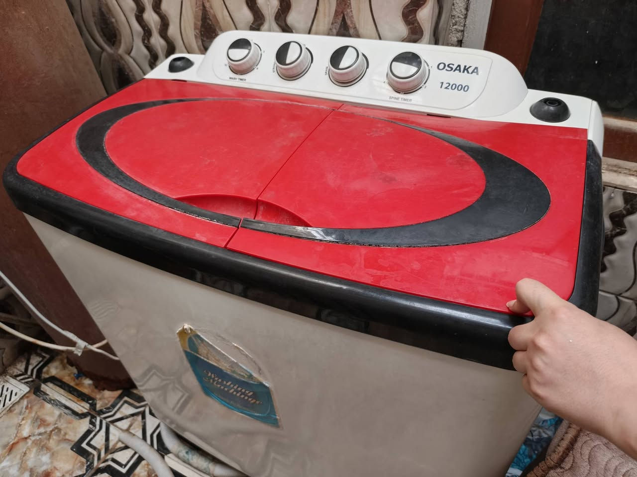 غسالة للبيع نظيفة وجديدة استعمال قليل


**إذا كنت صاحب هذا الإعلان وتريد حذفه لأي سبب، رجاءا أرسل رسالة إلى الدعم الفني**