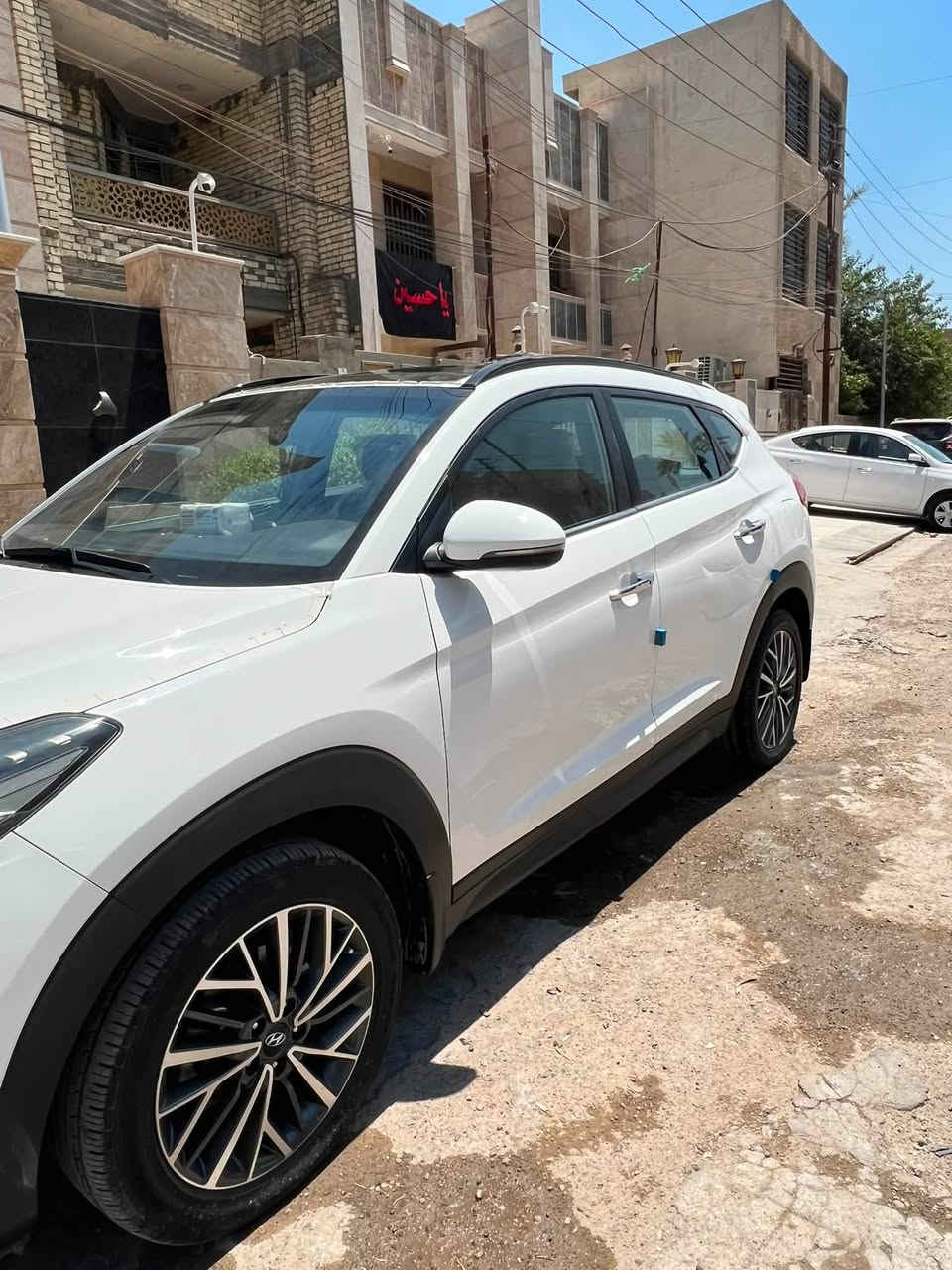 السلام عليكم

توسان موديل 2020 رقم بغداد ماشية 27الف سنوية باسمي/  الگاصد
محرك 2000 دوش بانوراما شاشة لمس Apple car play, android auto ترحيب بالمري الجانبية تحكمات بالستيرن كشنات مخمل دشبول كاربون تشغيل عن بعد سايد بريك بالرجل حساس امامي خلفي شاشة اعطال بصمة ابواب بصمة تشغيل سيارة جديدة بيهة طخة بالباب الخلفي موضحة بالصورة مكان السيارة بغداد السعر 220$/*********** رقمي
