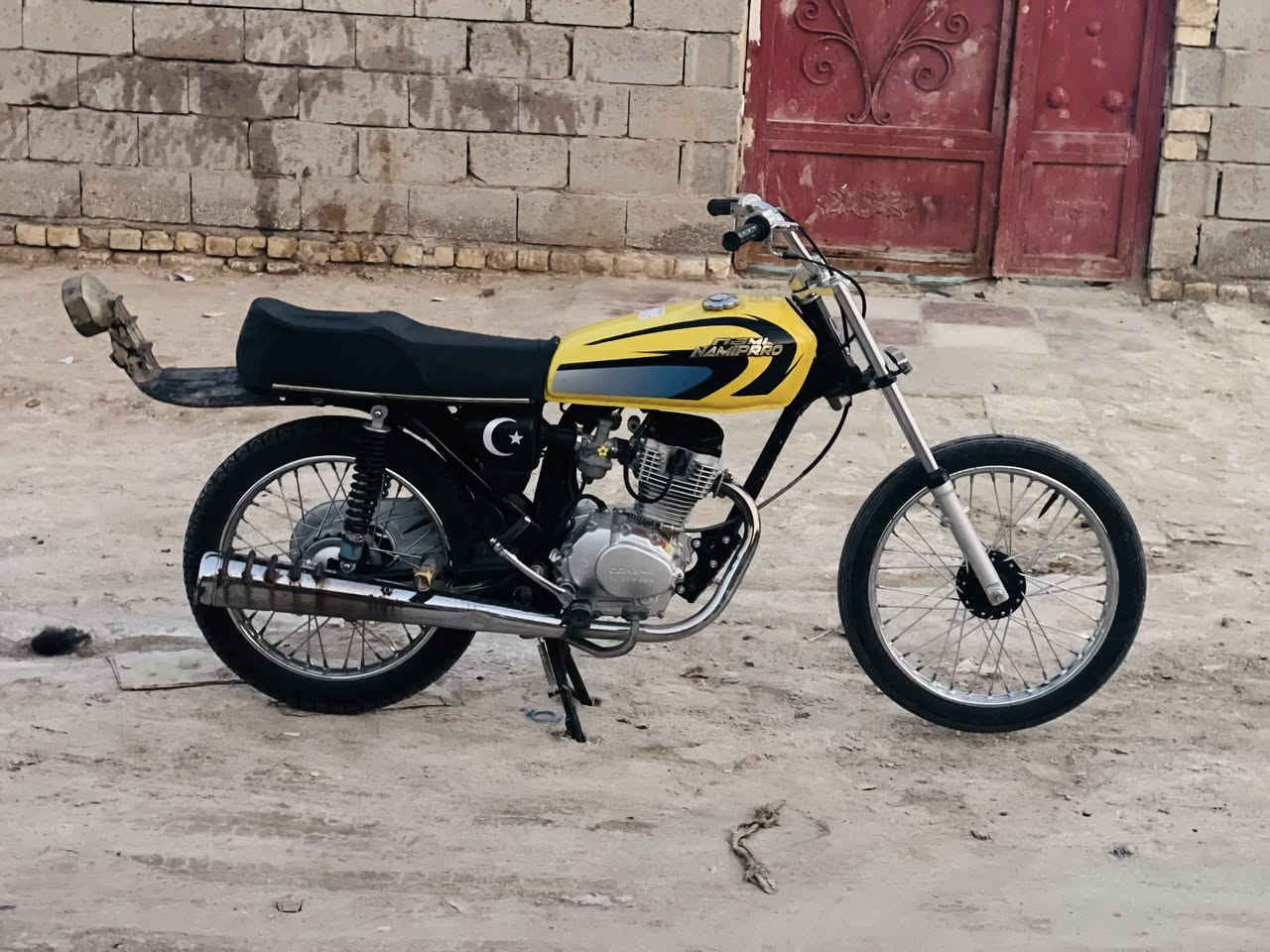 ‏سلام عليكم دراجة نامه للبيع أس كنار السعر725 ‏وبيها ￼ ‏مجال ***********￼￼
