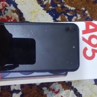 تليفون للبيع استخدام قليل ملحقاته كامله كارتونته موجوده 07708732167