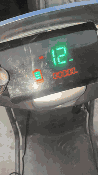 دراجه شحن شركه ياديه 318 ملف 2000 عدد بطاريات 5 مدري 6 دبل كهربائيات شغاله بك ليوره نضيفه كلش مفاتيح عدد 2 حساس شغال لايتات شغاله كلها سعر 700 وبيها مجال مكان بغداد البياع شارع 20 رقمي ***********
