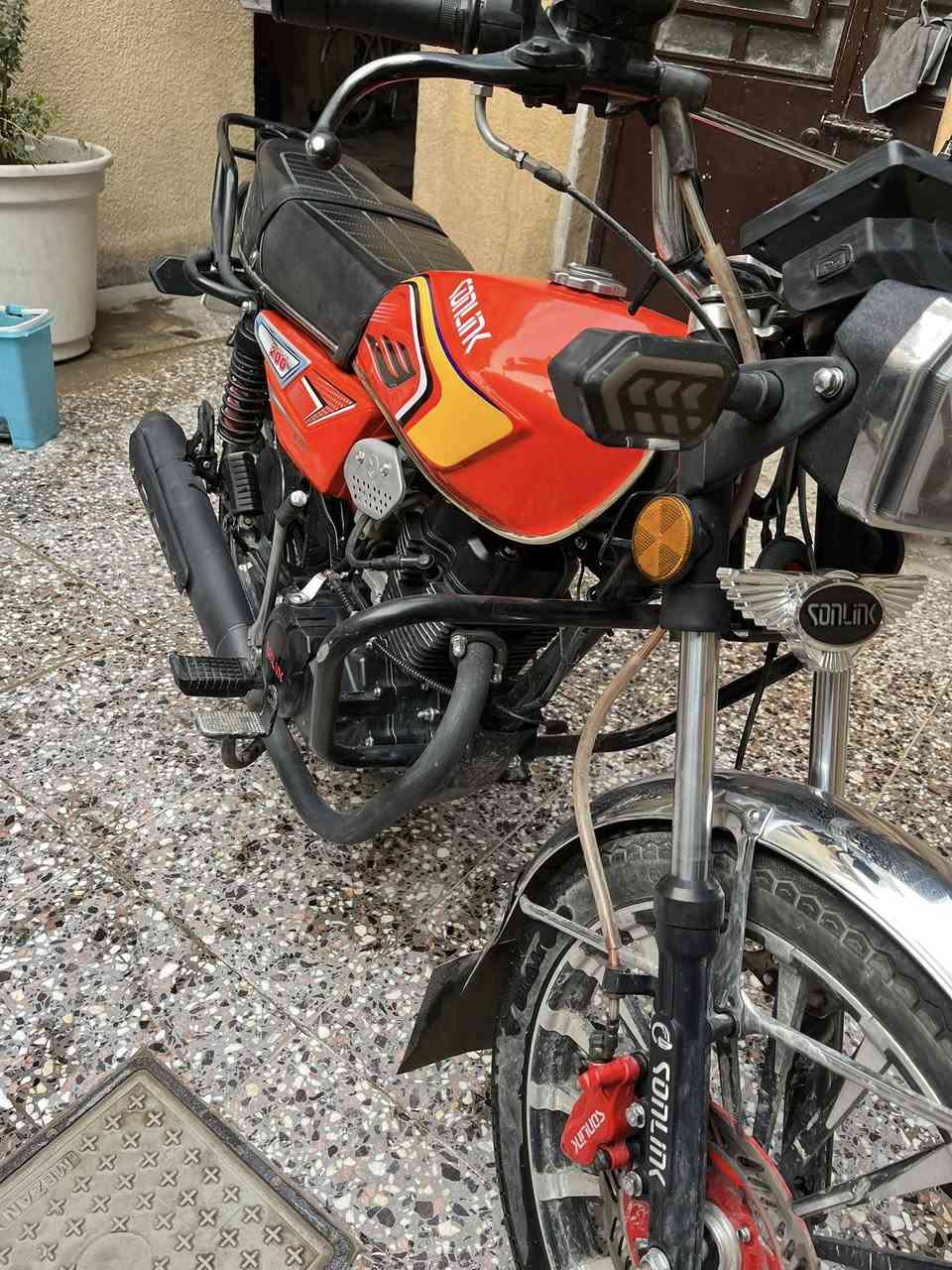 السلام عليكم
ايراني موديل 2025دراجه ضاغطه وزنجيل مو شيش دراجه جديده مامتعوبه مامشتغله دلفري رايدها ب950وبيها مجال مكاني بغداد كريعات ***********
