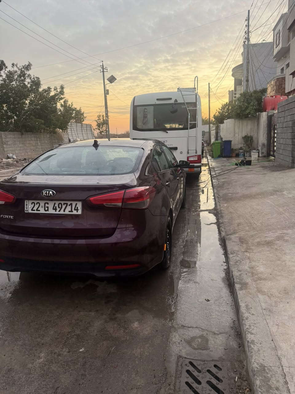 السلام عليكم 
فورتي موديل 17 وارد امريكي 
رقم اربيل بسمنه 
سنويه لحد 2029
سياره جاهزه من كلشي تدفئه تبريد 
محرك 2000 دوش
حادثه بنيد مصلح نفسه ودعاميه وجاملغ صبغ اثر شخوط
العنوان بغداد البياع 
السعر 115 وبيه مجال
***********
