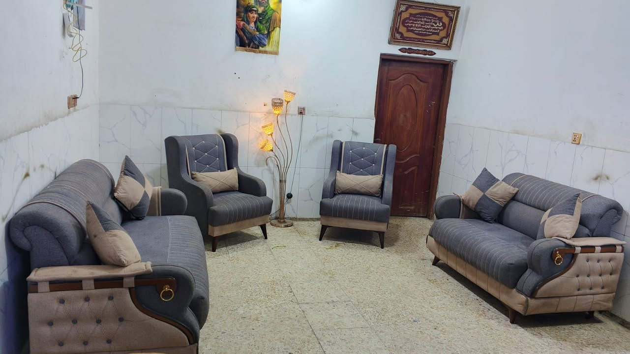 تخم تركي 7 مقاعد نظيف
سعره 270 وبي مجال لبياع 
يوجد توصيل بكروه ب واتساب
***********
