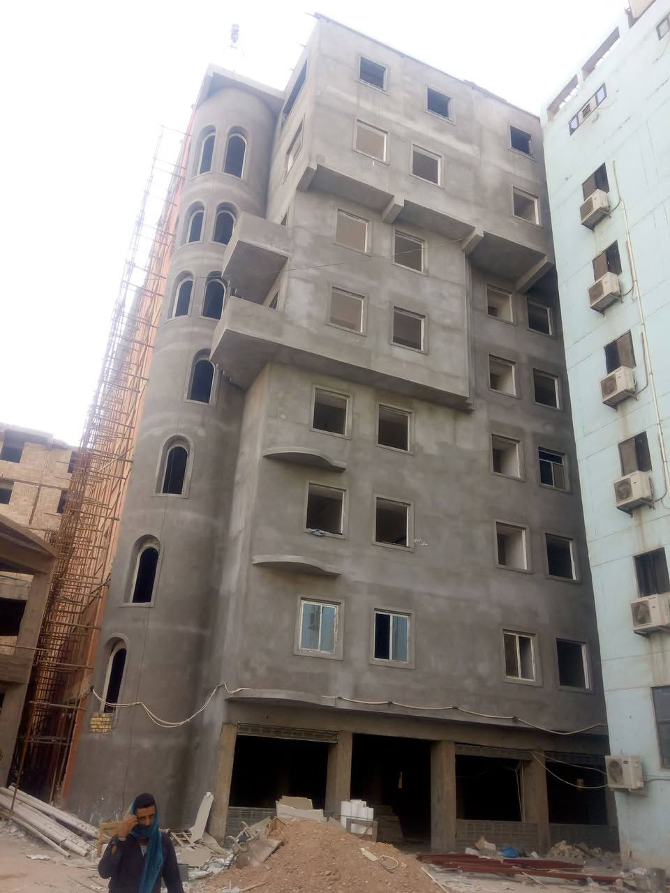 لباخ متفرغ داخل بغداد سقل ناعم تصفير تشميع لبخ ونثر واجهات طلس  بنايات كافه الرتفاعت  تصال علئ هذا رقم👇 ***********
