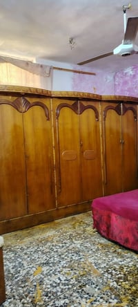 غرفه صاج 6ابواب السعر350 وبيه مجال بسيط المكان الحسينيه الراشديه بغداد...