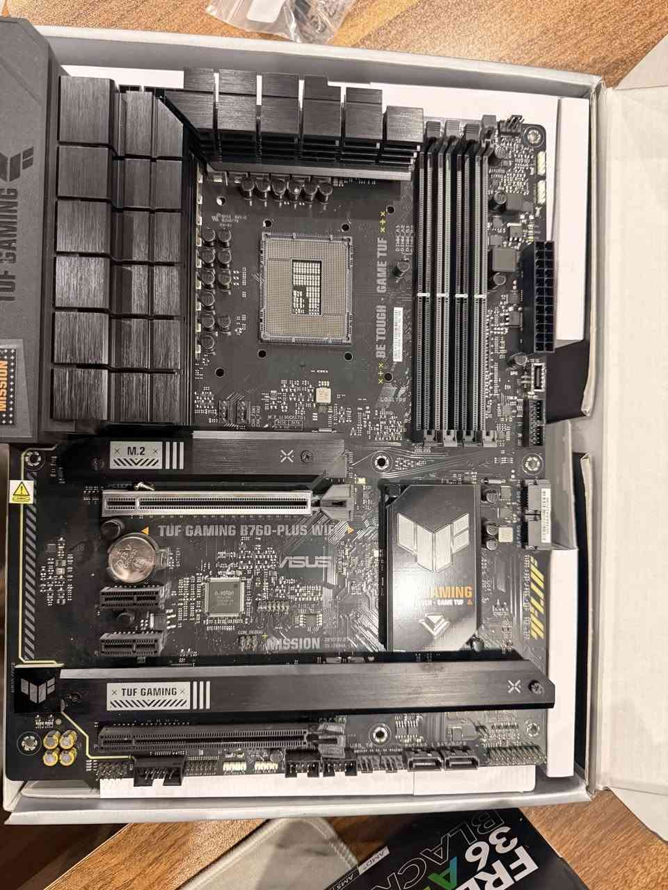 سلام عليكم 
غراض للبيع نظيفه كلش حته ما مستخدمه هواي 

المذربورد B760-PLUS WIFI DDR5
225 الف 

مبرد هواي 
FREEZER 36 A-RGB BLACK
سعر 85 الف 

شاشه 
BLACK WOLF GAMING 
1920•1080 
حجم شاشه 24 
FPS 165 hz 
Ips 
1ms 
يعر 125 الف 

Not 
غراض نظيفه من تاخذه تفحص على راحتك. وعطيك ضمان بي سبوع كامل 

مكان/بغداد حي القاهرة 
رقم/***********
توصيل موجود
