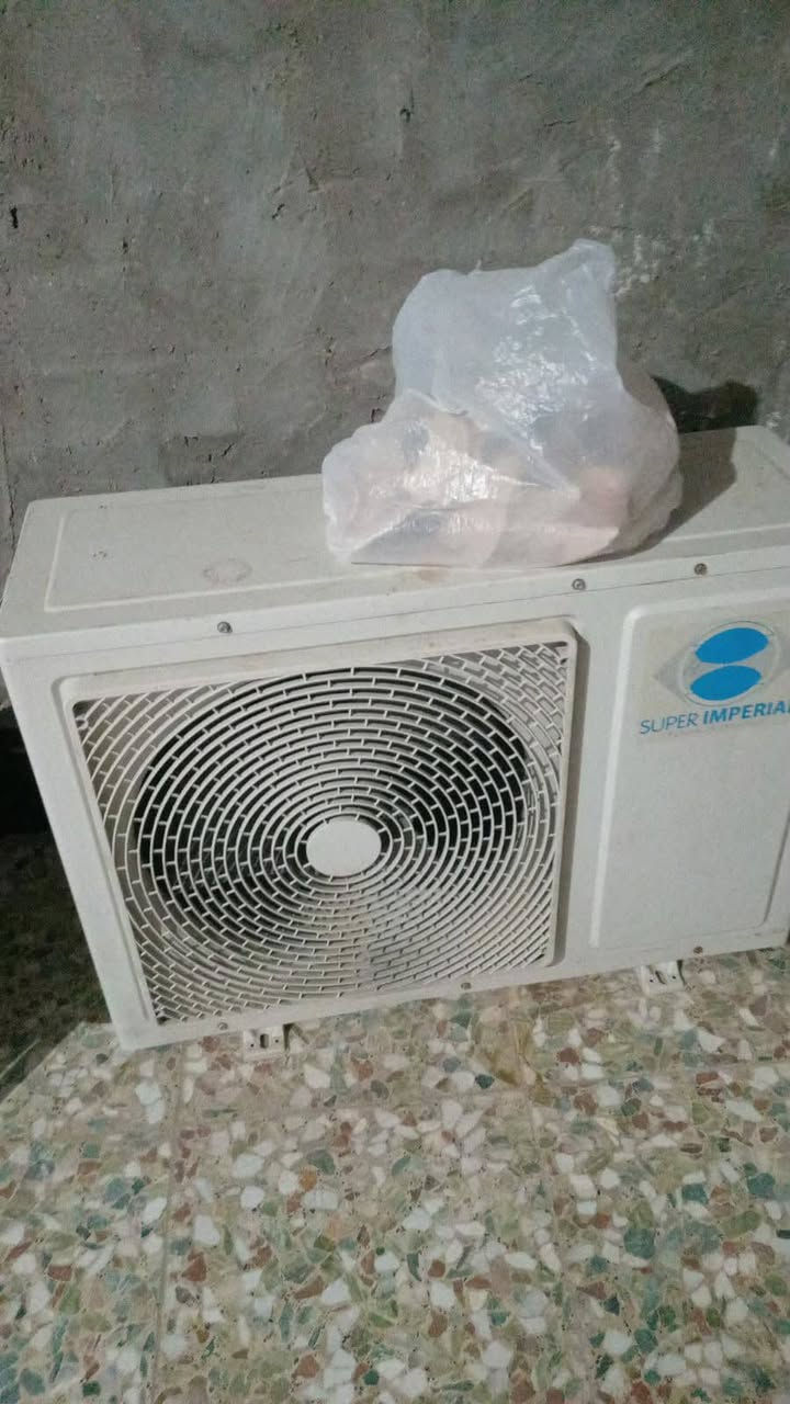 سبلت 2طن مشتغل موسم واحد جهاز نظيف تدفئة وتبريد مامصلح فتحنا وقفل غازة وكامل مع الملحقات ومستعجل على للبيع لغرض النقل السعر 350 وبي مجال (جهاز شرط الشغل) رقمي *********** مكاني كربلاء.
