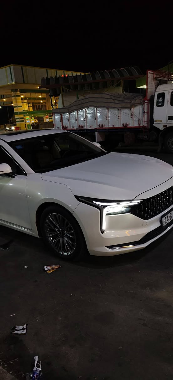 السلام عليكم بستون بي70مديل24 خليجي بسمي محرك 2000 ماشيه24الف صار بيه حادث عندي بدلت لايت وشباك وعدلت البنيد بدون ايرباك بيع او مراوس حسب القناعه مكاني بصره السعر145 رقم هاتف*********** البصرة, العراق
