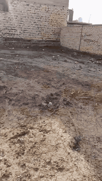 العقلية • ٢٠٠م • قرب مدرسة