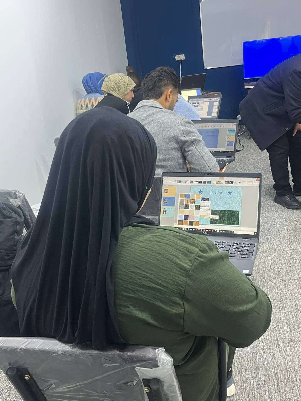 ⁨ جانب من  دورات الحاسوب والمايكروسوفت أوفيس التي تواصلها شركة الروافد للتدريب وتطوير الكوادر البشرية بكل التزام واهتمام، ضمن أجواء تدريبية تفاعلية تجمع بين الجانب النظري والتطبيقي.

🖥️ تدريب عملي
📚 متابعة مستمرة
🎯 تطوير حقيقي للمهارات
📈 خطوات ثابتة نحو التميز

🔄 دوراتنا مستمرة… ونجاح متدربينا هو الهدف..
#العنوان :-ديالى-بعقوبة-مدخل شارع خريسان—قرب تقاطع البلدة-فوق مطبعة الوطن
هـ/***********⁩
