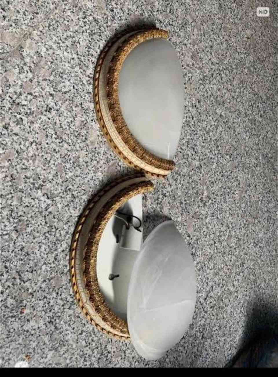 للبيع
بريكات حايط 
الذهبي ع 25 الزوج 
منهن زوجين موجود 
والبيض ع 10 الزوج


**إذا كنت صاحب هذا الإعلان وتريد حذفه لأي سبب، رجاءا أرسل رسالة إلى الدعم الفني**