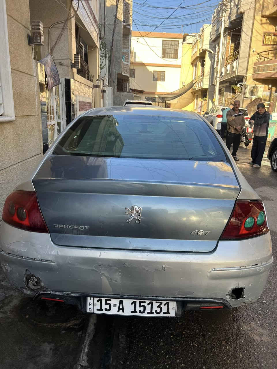 بيجو 407 للبيع
موديل 2009 فول لون رصاصي 
بدون حادث بيها طخات بالجاملغ الامامي 
كاملة المواصفات سلايد روف كير و محرك و حداديه مكفول بشرط سنوية باسمي والرقم الجديد 
مكانها بغداد الجديدة سعر 45 ورقة و بيها مجال بسيط
رقم  ***********
